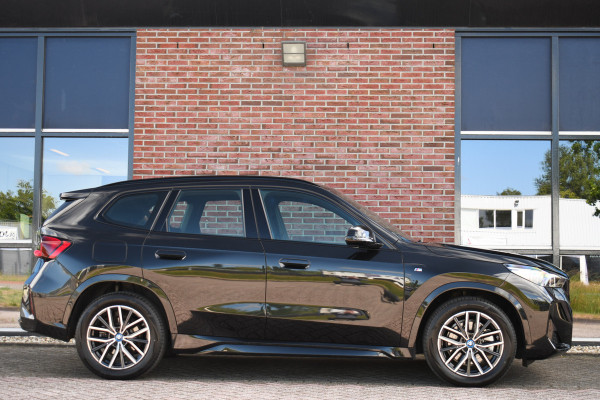 BMW X1 xDrive25e M-Sport Trekhaak Premium ACC-voorbereiding 18inch Camera AC-Snelladen