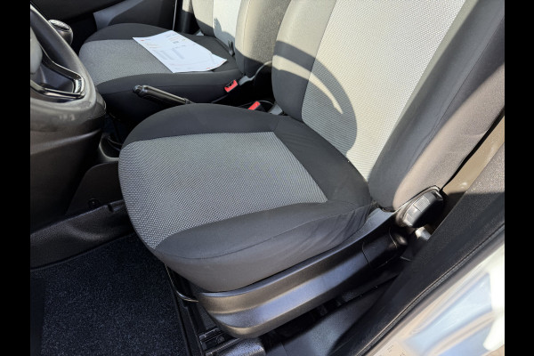 Fiat Doblò Cargo 1.3 MJ L1H1 Actual / vaste prijs rijklaar € 6950 ex btw / lease vanaf € 117 / euro 6 / bpm vrij / airco / trekhaak / schuifdeur / zilver metallic !