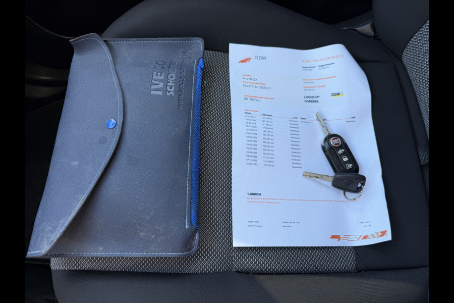 Fiat Doblò Cargo 1.3 MJ L1H1 Actual / vaste prijs rijklaar € 6950 ex btw / lease vanaf € 117 / euro 6 / bpm vrij / airco / trekhaak / schuifdeur / zilver metallic !