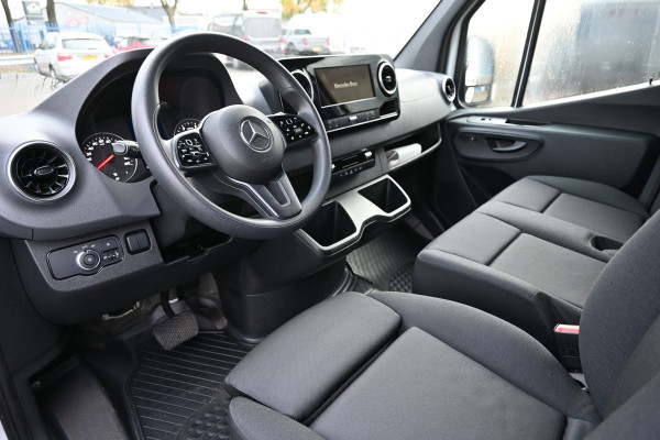 Mercedes-Benz Sprinter 315 CDI L1H1 RWD 10.25 inch MBUX met navigatie en camera, Trekhaak