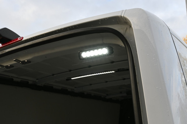 Mercedes-Benz Sprinter 315 CDI L1H1 RWD 10.25 inch MBUX met navigatie en camera, Trekhaak
