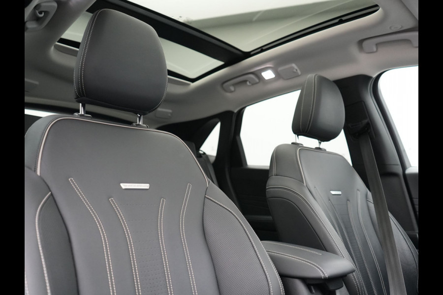 Ford Kuga 2.5 Vignale PHEV 225pk Dealer O.H. | Trekhaak Af Fabriek | Panodak | Adaptive Cruise | Head Up | 360 Camera | Bang & Olufsen | Lederen Comfortstoelen Memory & Verwarmd | Stuur Verwarmd | Apple Carplay | Blis | Keyless | DAB | Navigatie | 20"L.M | Plug In Hybrid |