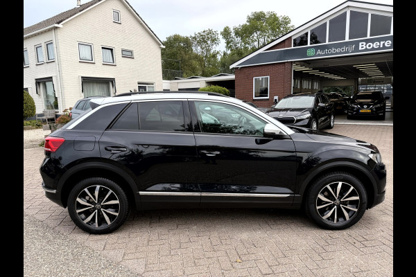 Volkswagen T-Roc 1.0 TSI Style Camera, App Connect, Elek.Achterklep, Trekhaak