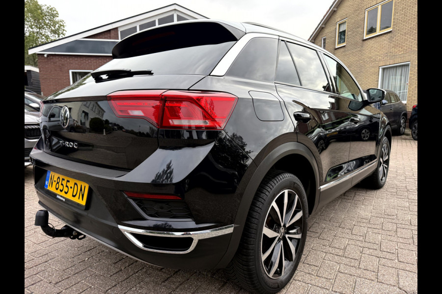 Volkswagen T-Roc 1.0 TSI Style Camera, App Connect, Elek.Achterklep, Trekhaak