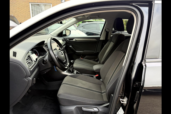 Volkswagen T-Roc 1.0 TSI Style Camera, App Connect, Elek.Achterklep, Trekhaak