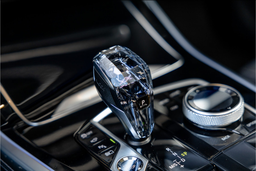 BMW X5 xDrive45e High Executive - M Sport | Panorama | Swarovski | H&K | Stoelkoeling | Elek. Trekhaak