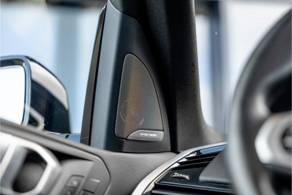 BMW X5 xDrive45e High Executive - M Sport | Panorama | Swarovski | H&K | Stoelkoeling | Elek. Trekhaak