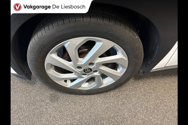 Toyota Aygo X 1.0 VVT-i MT Play /clima/stoelverw / camera/cruisec /pdc/apple/boeken