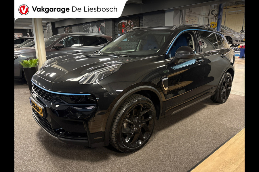Lynk & Co 01 1.5 / Pano / Navigatie / Camera / Infinity / Memory / Elek.klep / Apple carplay