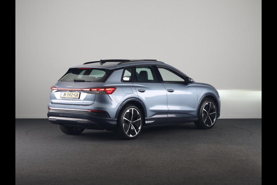 Audi Q4 e-tron 40 Launch edition Advanced Plus 77 kWh 204pk | Panoramadak | Trekhaak | Lederen bekleding | Apple Carplay/Android Auto | Cruise control adaptief | Warmtepomp |