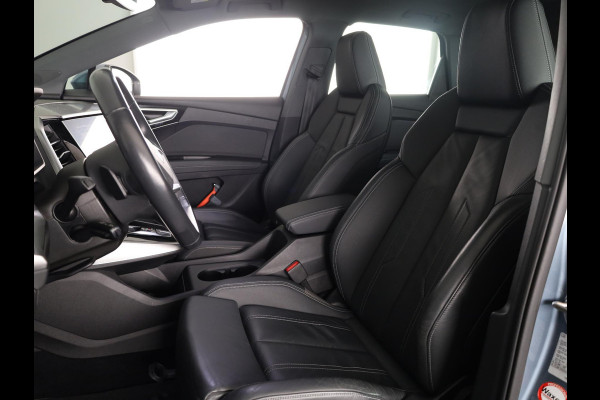 Audi Q4 e-tron 40 Launch edition Advanced Plus 77 kWh 204pk | Panoramadak | Trekhaak | Lederen bekleding | Apple Carplay/Android Auto | Cruise control adaptief | Warmtepomp |