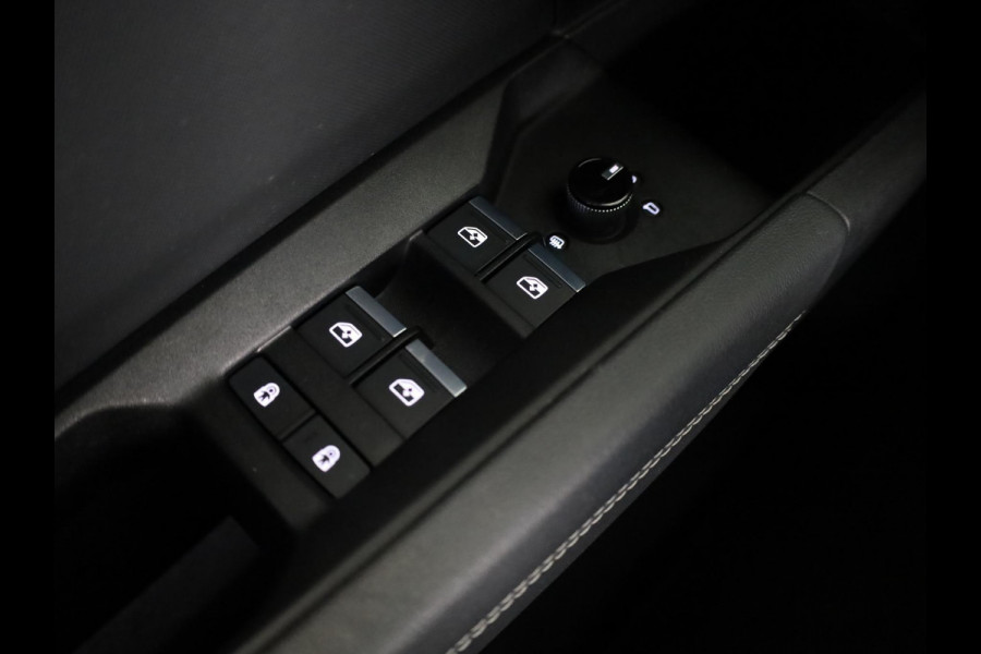 Audi Q4 e-tron 40 Launch edition Advanced Plus 77 kWh 204pk | Panoramadak | Trekhaak | Lederen bekleding | Apple Carplay/Android Auto | Cruise control adaptief | Warmtepomp |