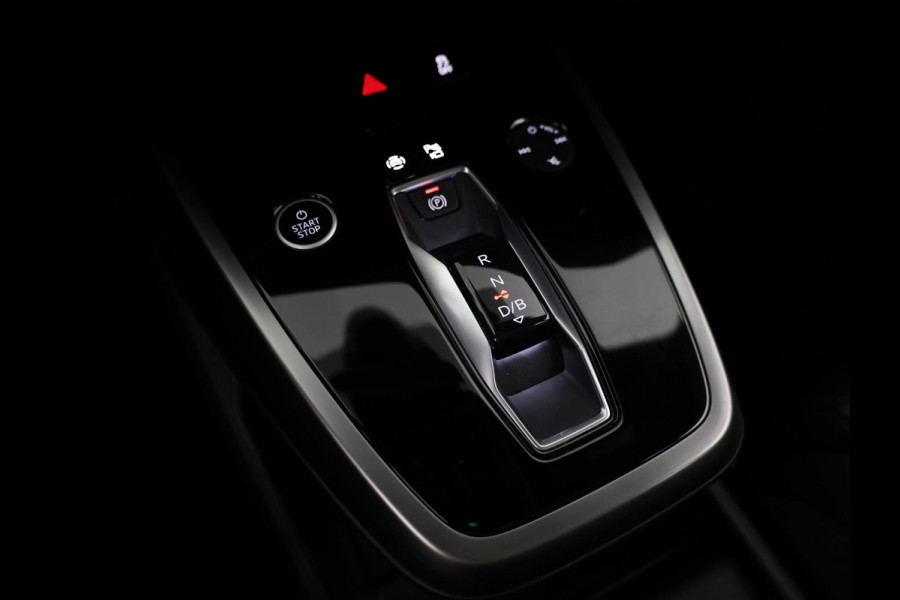Audi Q4 e-tron 40 Launch edition Advanced Plus 77 kWh 204pk | Panoramadak | Trekhaak | Lederen bekleding | Apple Carplay/Android Auto | Cruise control adaptief | Warmtepomp |