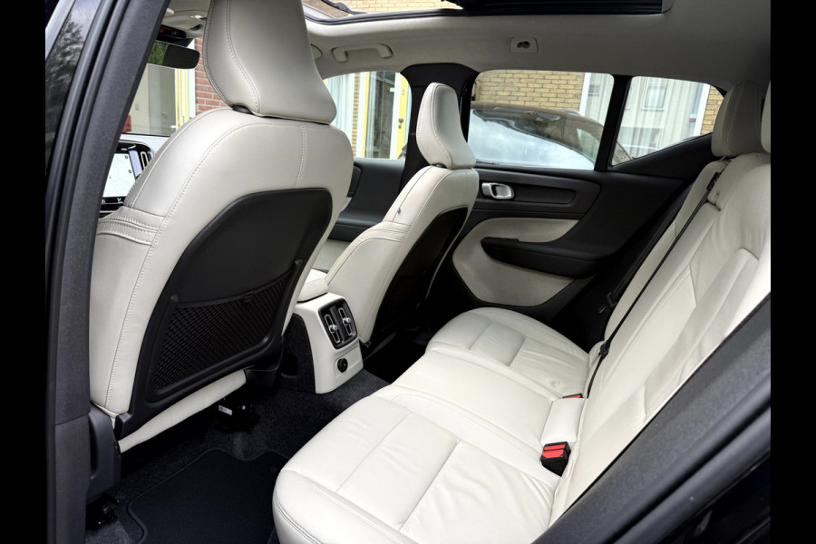 Volvo XC40 1.5 T4 Recharge Inscription Panoramadak, Leer, 18''Lmv