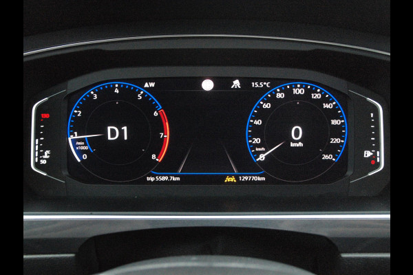 Volkswagen Tiguan Allspace 1.5 TSI Highline Business R 7p. | Panoramadak | Trekhaak | Camera | Sfeerverlichting | Apple Carplay | NL-Auto |