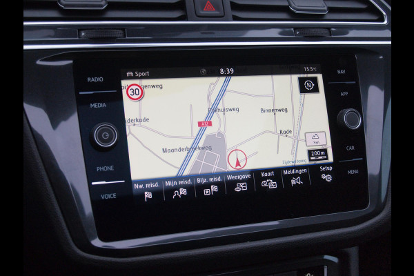 Volkswagen Tiguan Allspace 1.5 TSI Highline Business R 7p. | Panoramadak | Trekhaak | Camera | Sfeerverlichting | Apple Carplay | NL-Auto |
