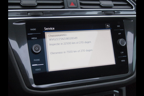 Volkswagen Tiguan Allspace 1.5 TSI Highline Business R 7p. | Panoramadak | Trekhaak | Camera | Sfeerverlichting | Apple Carplay | NL-Auto |