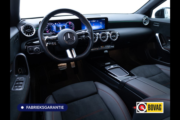 Mercedes-Benz A-Klasse 250 e Star Edition AMG Line Night Facelift | Adap. Cruise | Stoelverw. | Sfeerverlichting | Navigatie | App. connect | Camera, Dodehoek waarschuwing, All season banden
