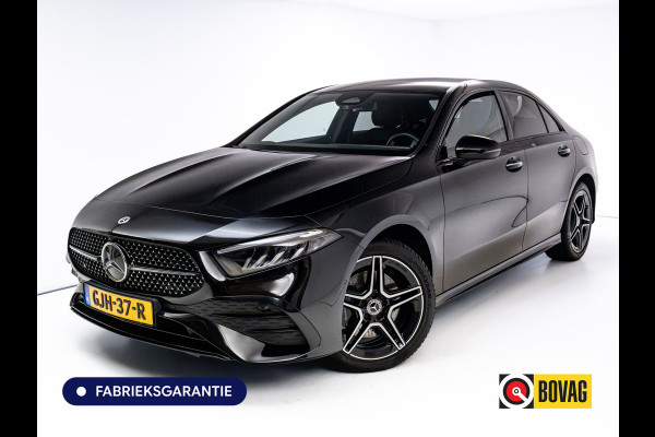 Mercedes-Benz A-Klasse 250 e Star Edition AMG Line Night Facelift | Adap. Cruise | Stoelverw. | Sfeerverlichting | Navigatie | App. connect | Camera, Dodehoek waarschuwing, All season banden