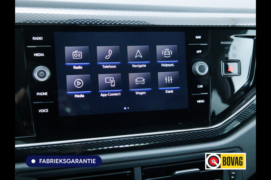 Volkswagen Polo 1.0 TSI Business Edition Automaat | Camera | Cruise | PDC V+A | Airco | App-connect Privacy glas, Grootlicht assistent, Digitaal dashboard, 15 inch LMV