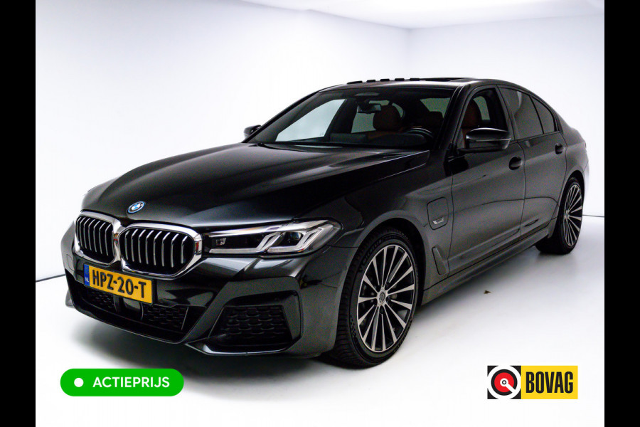BMW 5 Serie BMW 545e xDrive M-Sport 394PK | 6-CIL. | SCHUIFDAK | TREKHAAK | 360° | ACC | STOEL- & STUURVERW | Adaptieve Cruise, Lederen bekleding, Comfortstoelen, Electrische verstelbare voorstoelen