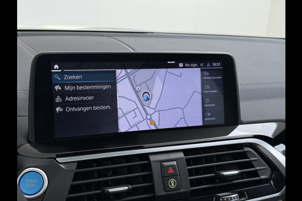 BMW iX3 Panoramadak SOH 99% Leder Adap.Cruise Camera Apple Carplay Android Auto 3-Zone Ecc Executive 80kWh Elek.Achterklep Adaptief onderstel Stoelverwarming Pdc Lmv Led Elek.Stoelen Isofix Bluetooth