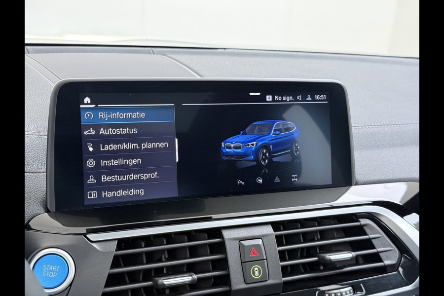 BMW iX3 Panoramadak SOH 99% Leder Adap.Cruise Camera Apple Carplay Android Auto 3-Zone Ecc Executive 80kWh Elek.Achterklep Adaptief onderstel Stoelverwarming Pdc Lmv Led Elek.Stoelen Isofix Bluetooth