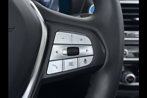 BMW iX3 Panoramadak SOH 99% Leder Adap.Cruise Camera Apple Carplay Android Auto 3-Zone Ecc Executive 80kWh Elek.Achterklep Adaptief onderstel Stoelverwarming Pdc Lmv Led Elek.Stoelen Isofix Bluetooth