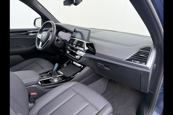 BMW iX3 Panoramadak SOH 99% Leder Adap.Cruise Camera Apple Carplay Android Auto 3-Zone Ecc Executive 80kWh Elek.Achterklep Adaptief onderstel Stoelverwarming Pdc Lmv Led Elek.Stoelen Isofix Bluetooth