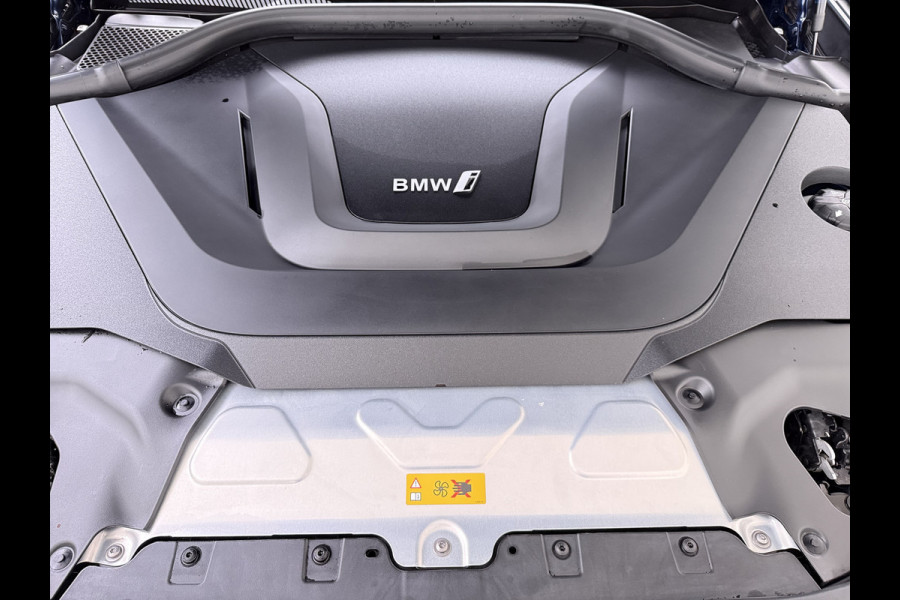 BMW iX3 Panoramadak SOH 99% Leder Adap.Cruise Camera Apple Carplay Android Auto 3-Zone Ecc Executive 80kWh Elek.Achterklep Adaptief onderstel Stoelverwarming Pdc Lmv Led Elek.Stoelen Isofix Bluetooth