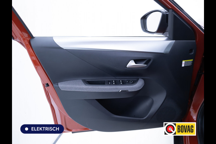 Opel Frontera Electric GS 44 kWh | Stoel- Stuur- & voorruitverw. | Camera | PDC V+A | Cruise | Rijklaarprijs, tot 8 jaar garantie! | Two Tone, 17" LMV, Navigatie, Dode hoek detectie, Carplay, Technologie GS pakket, NL auto