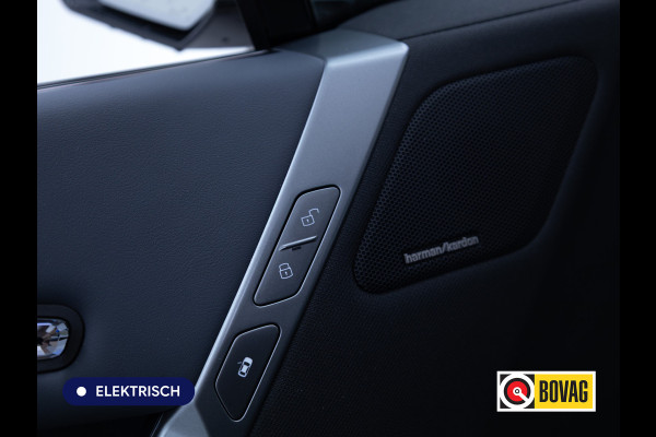 BMW iX xDrive45 101 kWh M-Sport | Pano | Elec. Trekhaak | Luchtvering | Verlichte gril | Stoelverw. en koeling, | Achterbankverw. | Softclose, Meesturende achteras, Harman Kardon, 36 maanden Fabrieksgarantie NL-Auto, Service Inclusive