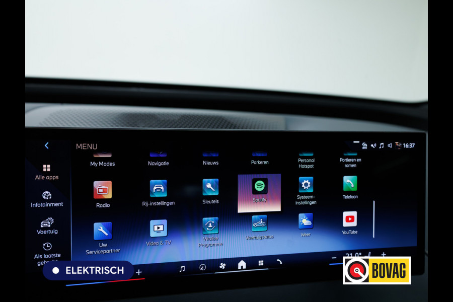 BMW iX xDrive45 101 kWh M-Sport | Pano | Elec. Trekhaak | Luchtvering | Verlichte gril | Stoelverw. en koeling, | Achterbankverw. | Softclose, Meesturende achteras, Harman Kardon, 36 maanden Fabrieksgarantie NL-Auto, Service Inclusive