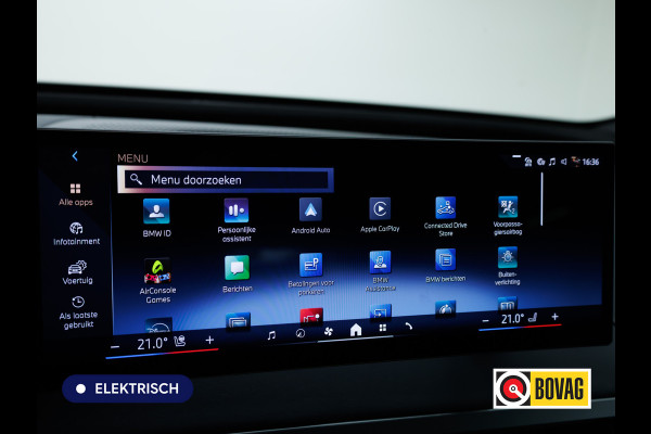 BMW iX xDrive45 101 kWh M-Sport | Pano | Elec. Trekhaak | Luchtvering | Verlichte gril | Stoelverw. en koeling, | Achterbankverw. | Softclose, Meesturende achteras, Harman Kardon, 36 maanden Fabrieksgarantie NL-Auto, Service Inclusive