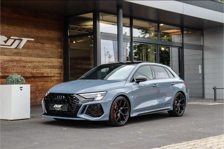 Audi RS3 Sportback 2.5 Quattro **Ceramic/Pano/Massage/B&O/Carbon**