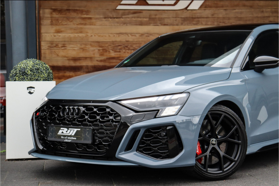 Audi RS3 Sportback 2.5 Quattro **Ceramic/Pano/Massage/B&O/Carbon**