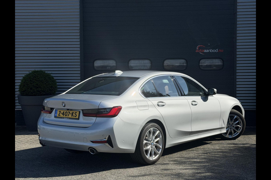 BMW 3-serie 330e High Executive | Camera | Navigatie | Memory Stoelen | Lederen Bekleding | Stoelverwarming |