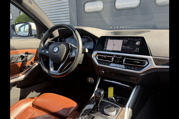BMW 3-serie 330e High Executive | Camera | Navigatie | Memory Stoelen | Lederen Bekleding | Stoelverwarming |