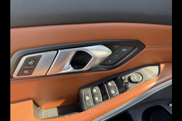 BMW 3-serie 330e High Executive | Camera | Navigatie | Memory Stoelen | Lederen Bekleding | Stoelverwarming |