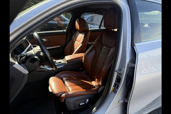 BMW 3-serie 330e High Executive | Camera | Navigatie | Memory Stoelen | Lederen Bekleding | Stoelverwarming |