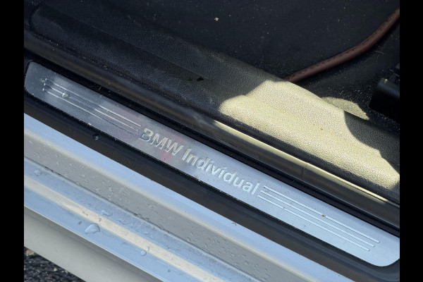 BMW 3-serie 330e High Executive | Camera | Navigatie | Memory Stoelen | Lederen Bekleding | Stoelverwarming |