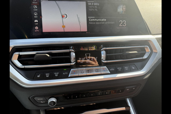 BMW 3-serie 330e High Executive | Camera | Navigatie | Memory Stoelen | Lederen Bekleding | Stoelverwarming |