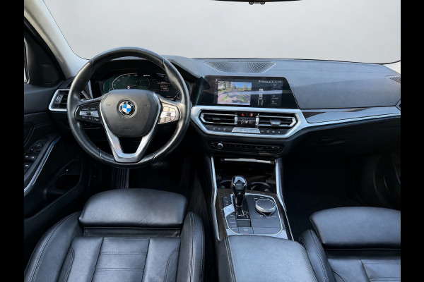 BMW 3-serie 330e Automaat High Executive, schuifdak, lederen sportinterieur, headup display, stoelverwarming