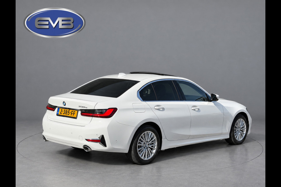 BMW 3-serie 330e Automaat High Executive, schuifdak, lederen sportinterieur, headup display, stoelverwarming