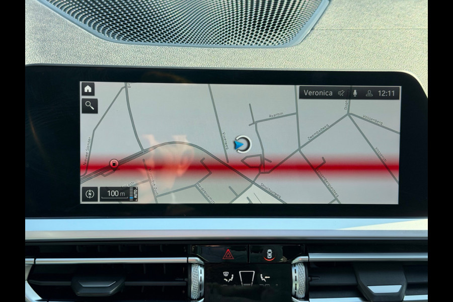 BMW 3-serie 330e Automaat High Executive, schuifdak, lederen sportinterieur, headup display, stoelverwarming