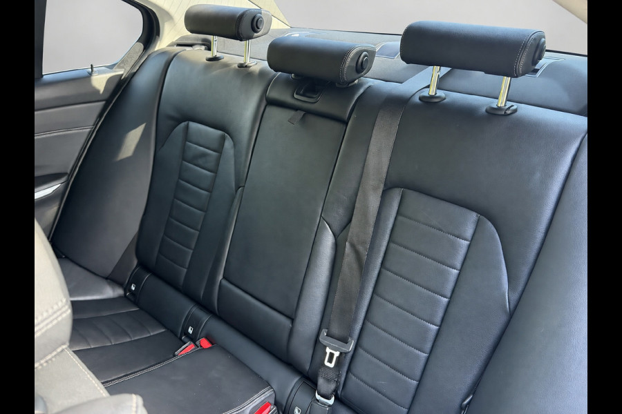 BMW 3-serie 330e Automaat High Executive, schuifdak, lederen sportinterieur, headup display, stoelverwarming