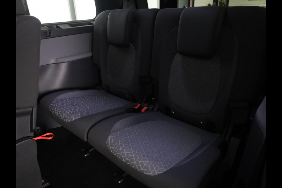 Volkswagen ID. Buzz Pro Bulli Limited Edition 86 kWh LWB 286 pk | 7-persoons | Rondomzicht camera | 21 Inch | Elektr. achterklep | Matrix LED koplampen | Parkeersensoren (Park assist)