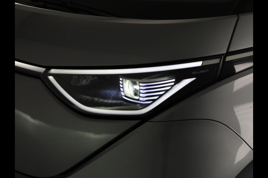 Volkswagen ID. Buzz Pro Bulli Limited Edition 86 kWh LWB 286 pk | 7-persoons | Rondomzicht camera | 21 Inch | Elektr. achterklep | Matrix LED koplampen | Parkeersensoren (Park assist)