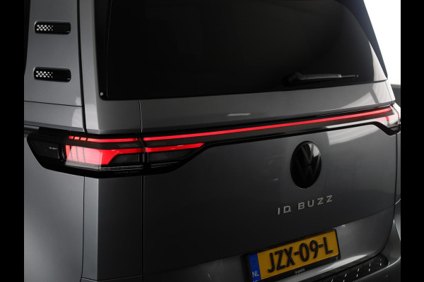 Volkswagen ID. Buzz Pro Bulli Limited Edition 86 kWh LWB 286 pk | 7-persoons | Rondomzicht camera | 21 Inch | Elektr. achterklep | Matrix LED koplampen | Parkeersensoren (Park assist)