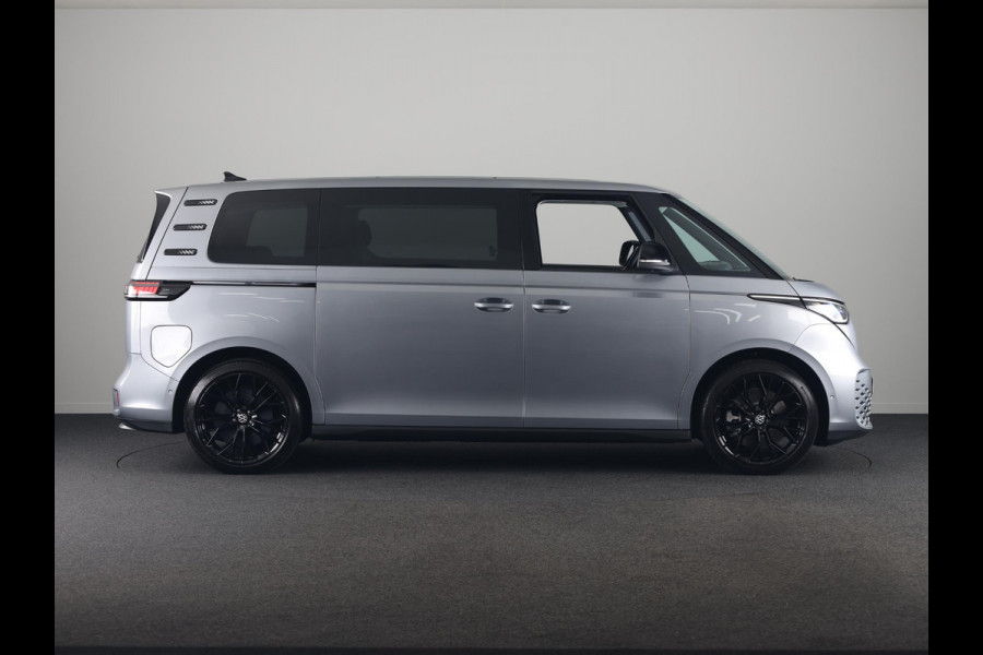 Volkswagen ID. Buzz Pro Bulli Limited Edition 86 kWh LWB 286 pk | 7-persoons | Rondomzicht camera | 21 Inch | Elektr. achterklep | Matrix LED koplampen | Parkeersensoren (Park assist)